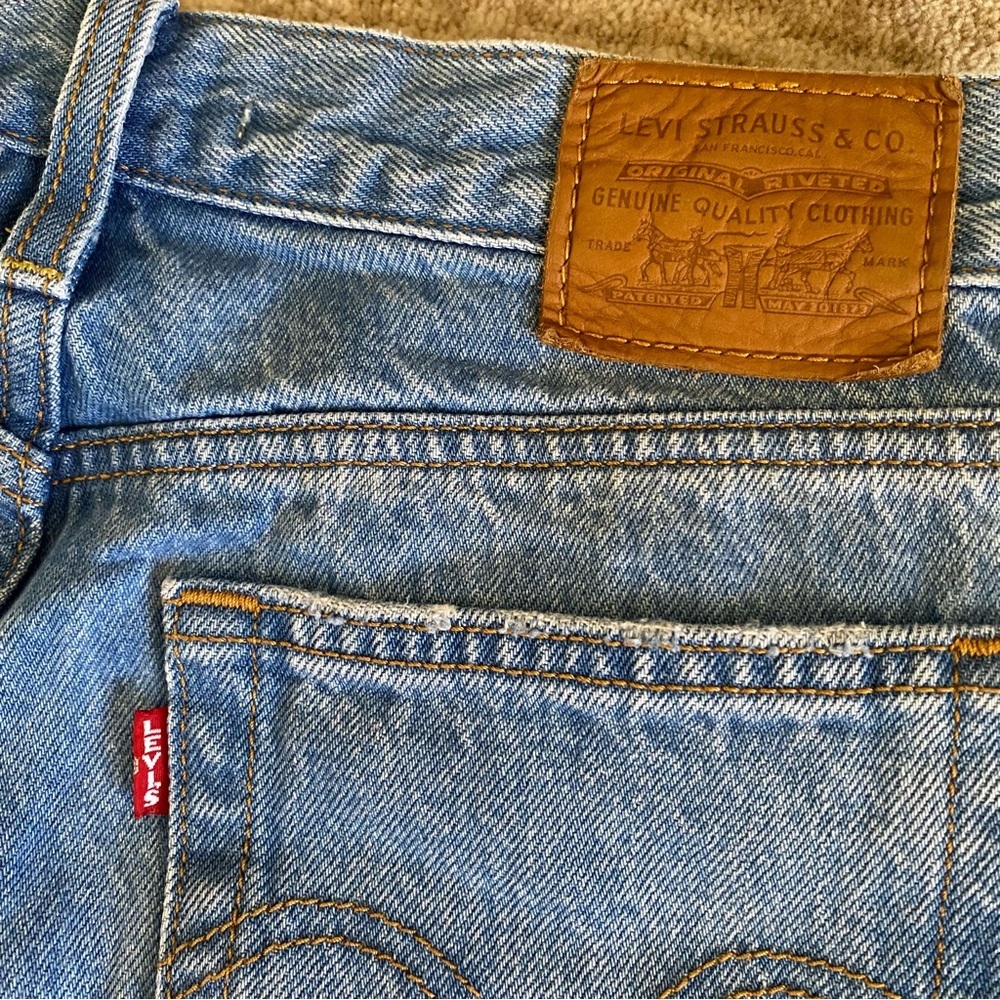 Levi’s Wedgie Button Fly Straight Leg Jeans High Waist 100% Cotton Medium Wash - Picture 13 of 13